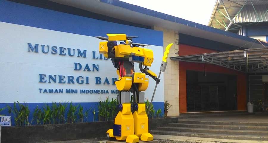 museum listrik dan energi taman mini indonesia indah