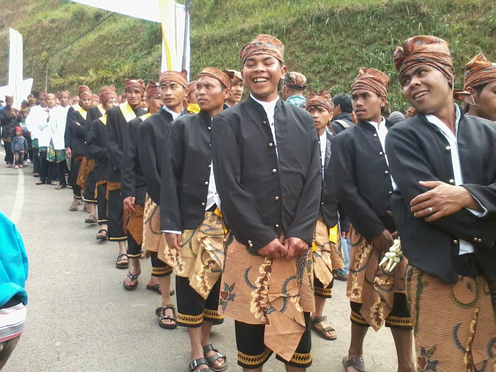 Mengenal Suku Tengger Asal Sejarah Adat Kebudayaannya Sexiz Pix