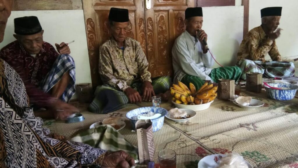 12 Upacara Adat Jawa Tengah Yang Lestari Hingga Kini