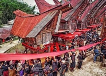 Mengenal Pemakaman Unik Khas Toraja, Upacara Rambu Solo (sumber: Suara Sulsel)