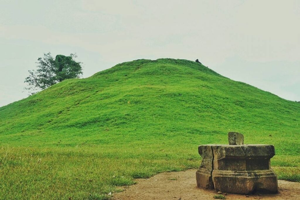 Candi Abang Sleman Yogyakarta (Sumber: @vincentkalvin on Instagram)