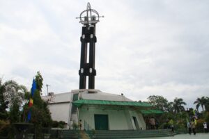 Tugu Khatulistiwa