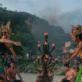 Tata Busana Tari Kecak